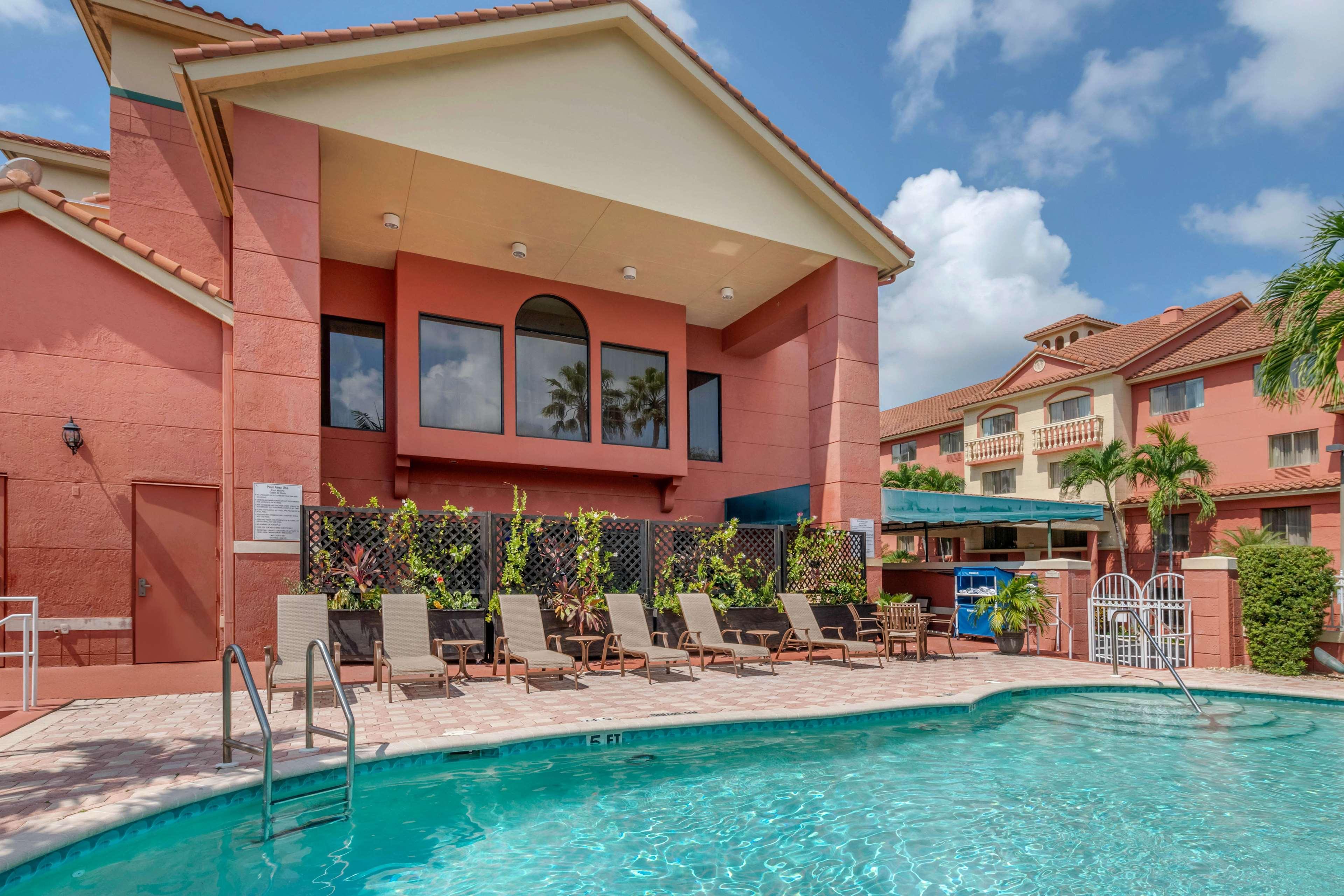 Best Western Plus Palm Beach Gardens Hotel & Suites And Conference Ct מראה חיצוני תמונה